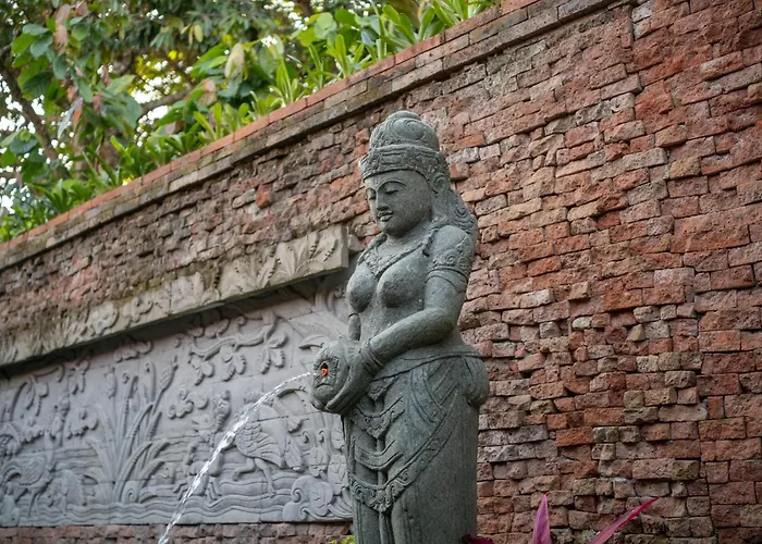 Lakshmi D